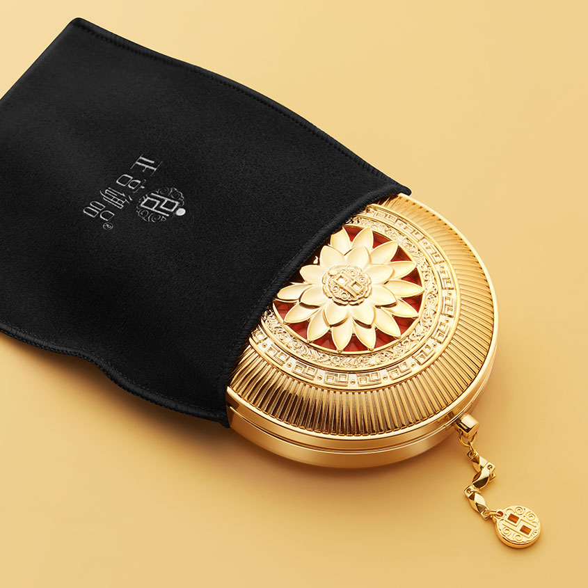 A lotus carved in gold