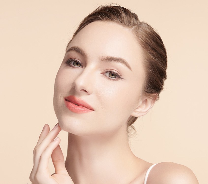 A nourishing, dewy veil